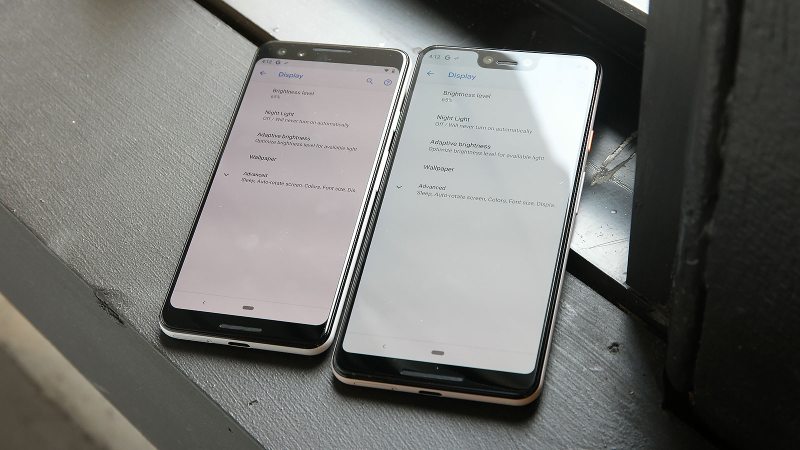 Why do Pixels seem to be the only high-end phone that suffer from manufacturing variations this big? Same brightness, same settings, same everything.